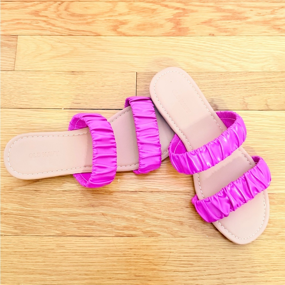 Women's Fuchsia Sandals - Picture 2 of 3